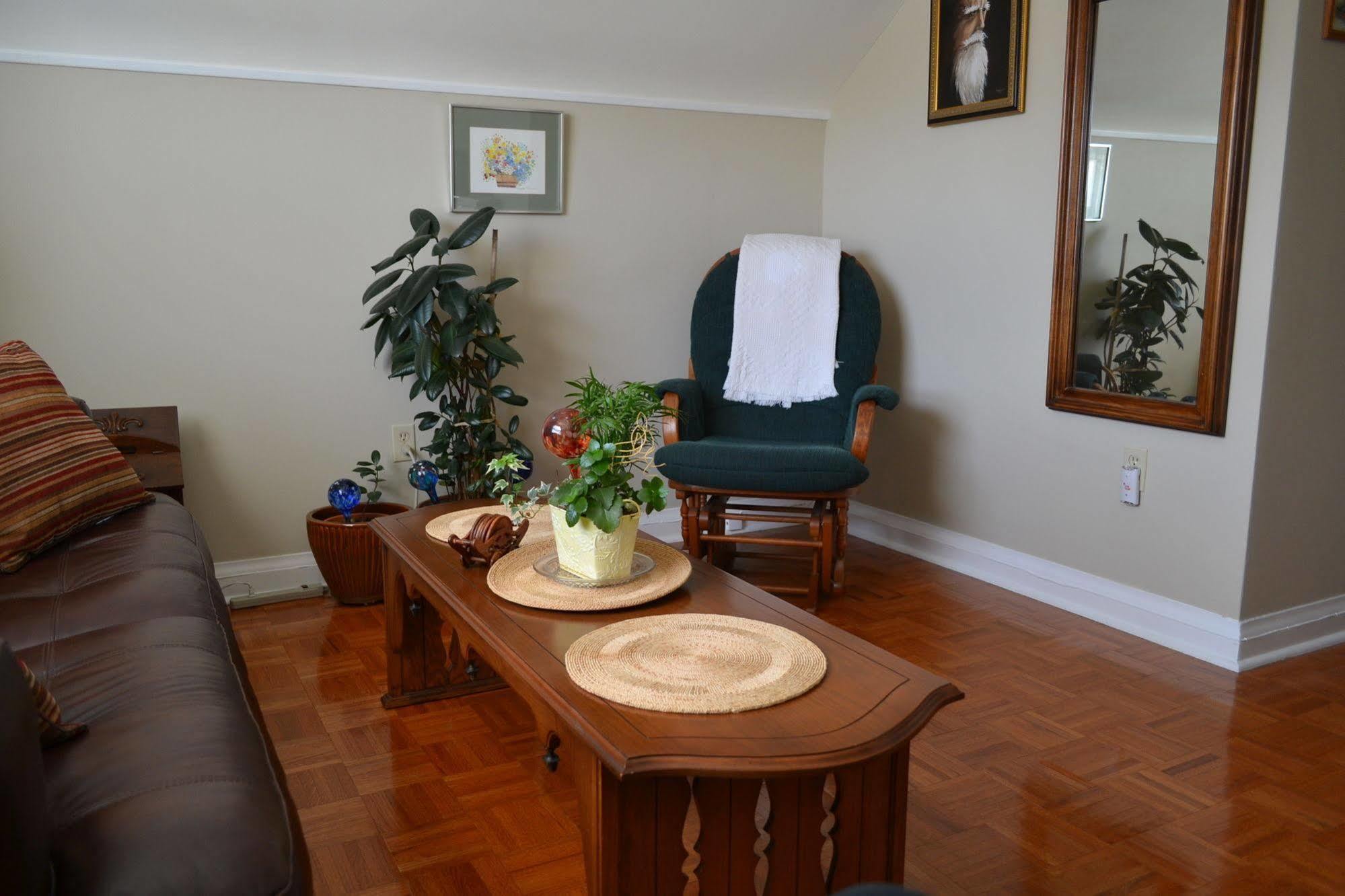 Williams Gate Bed & Breakfast Private Suites Niagara-on-the-Lake Buitenkant foto