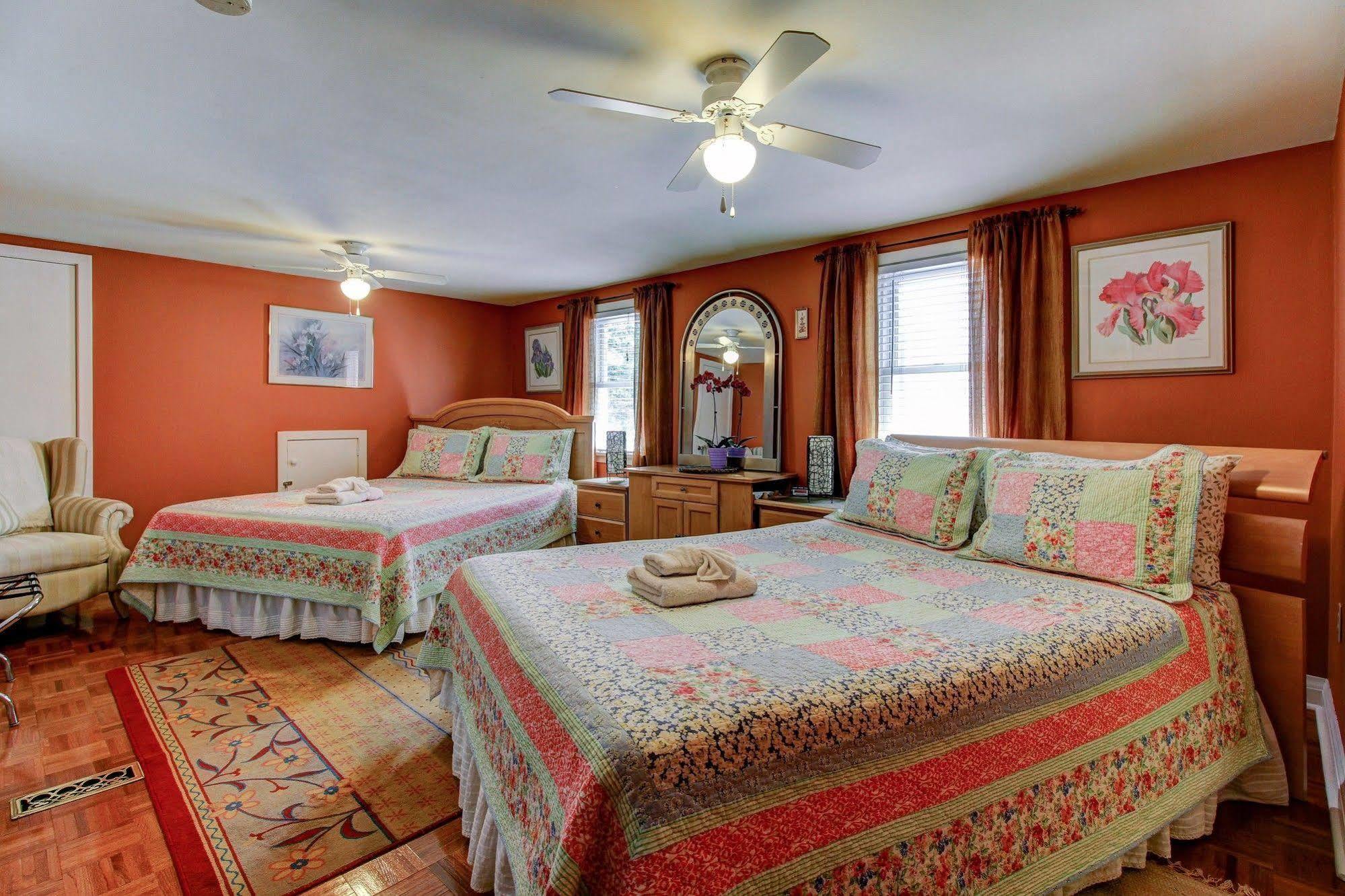 Williams Gate Bed & Breakfast Private Suites Niagara-on-the-Lake Buitenkant foto