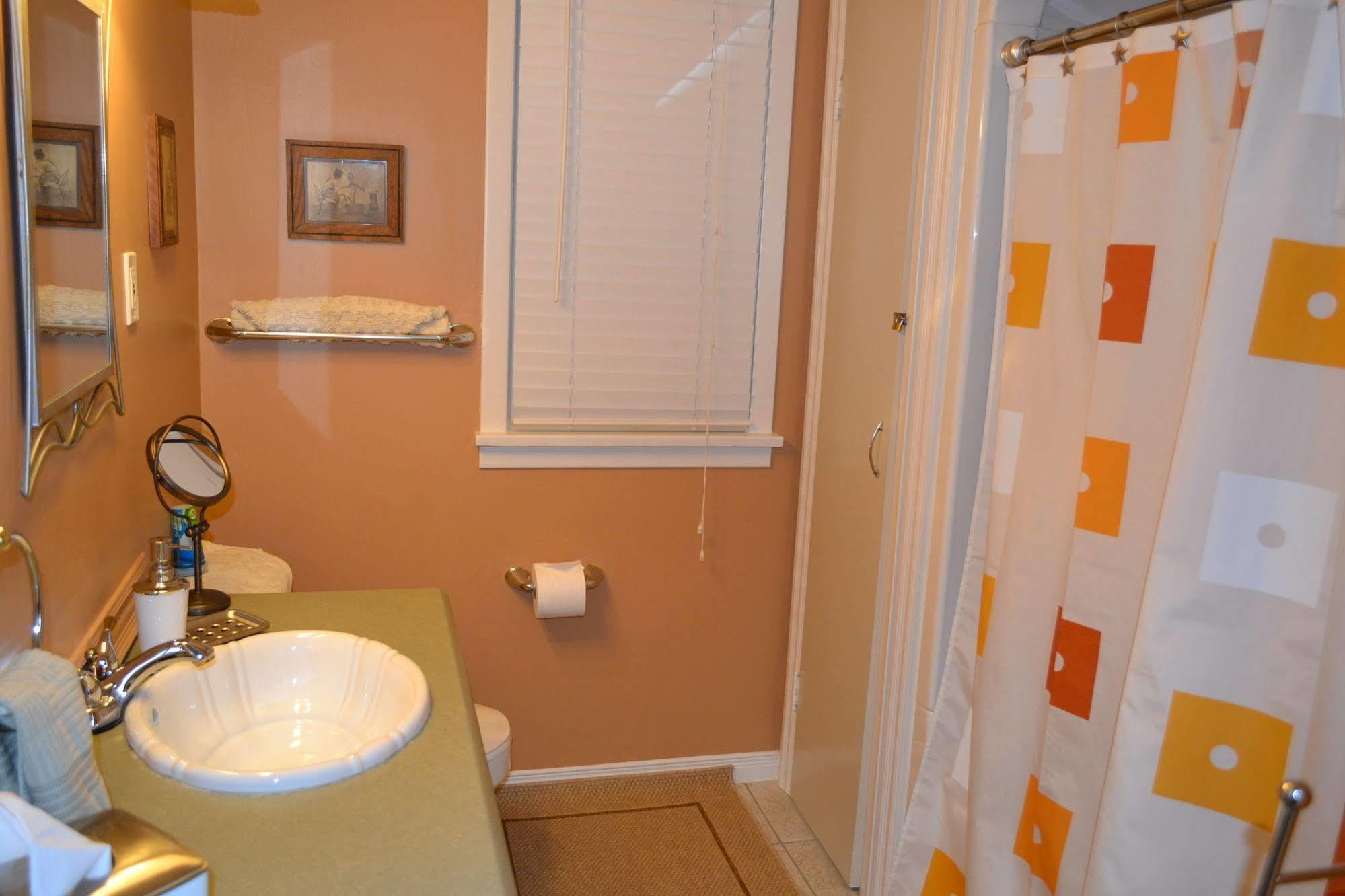 Williams Gate Bed & Breakfast Private Suites Niagara-on-the-Lake Buitenkant foto
