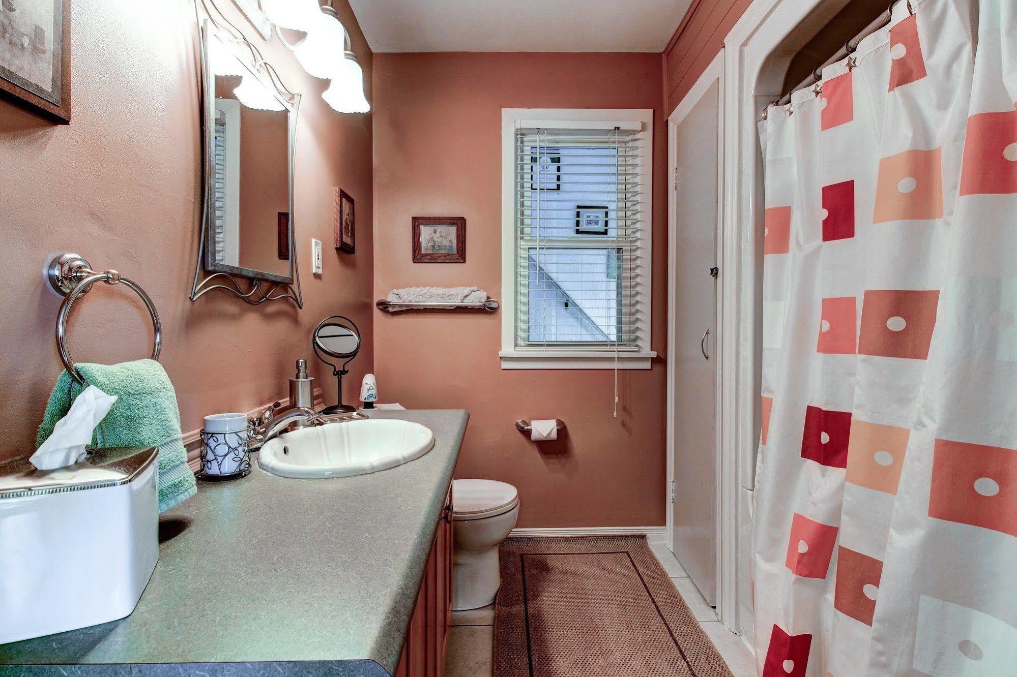 Williams Gate Bed & Breakfast Private Suites Niagara-on-the-Lake Buitenkant foto