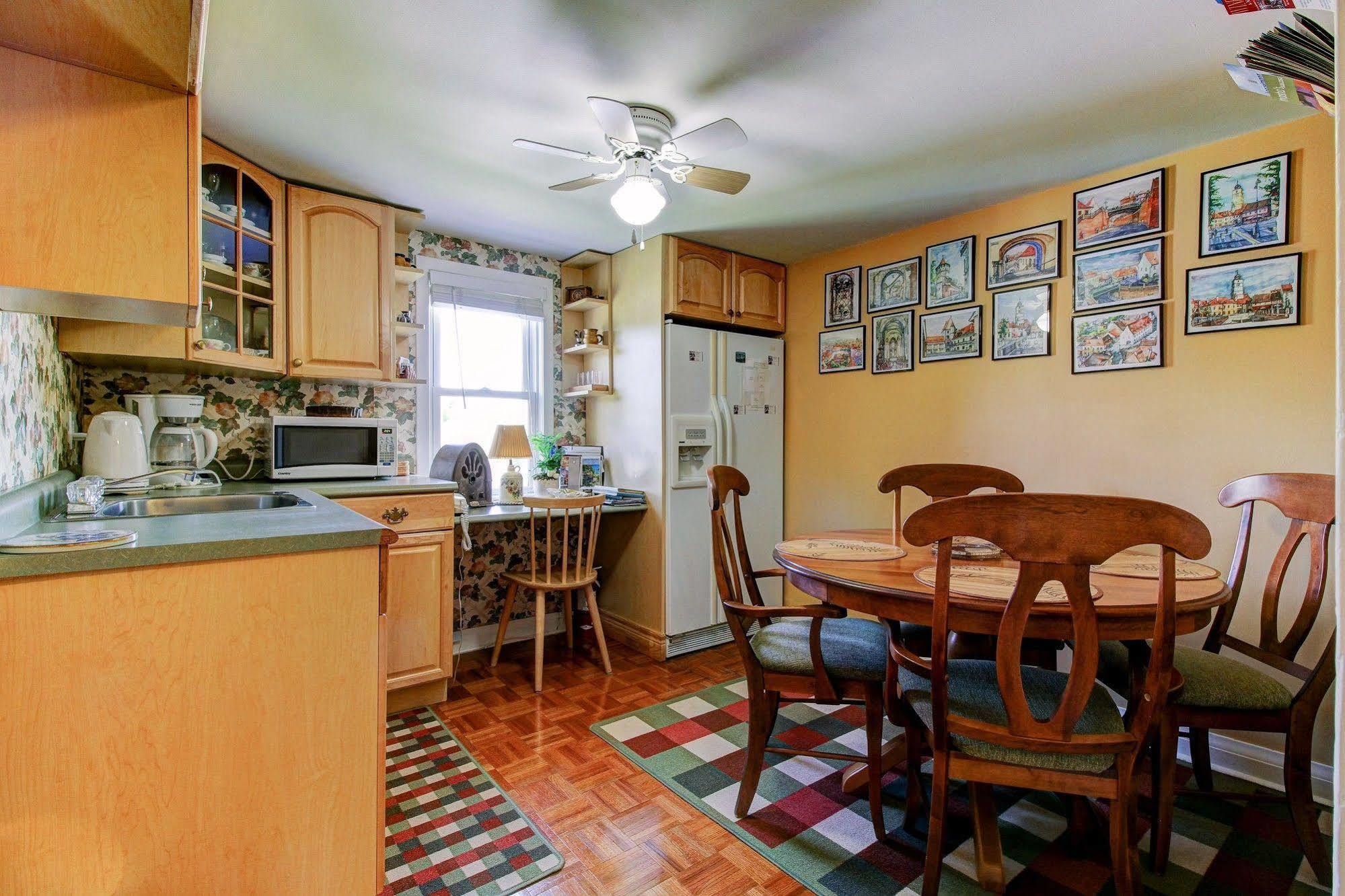 Williams Gate Bed & Breakfast Private Suites Niagara-on-the-Lake Buitenkant foto